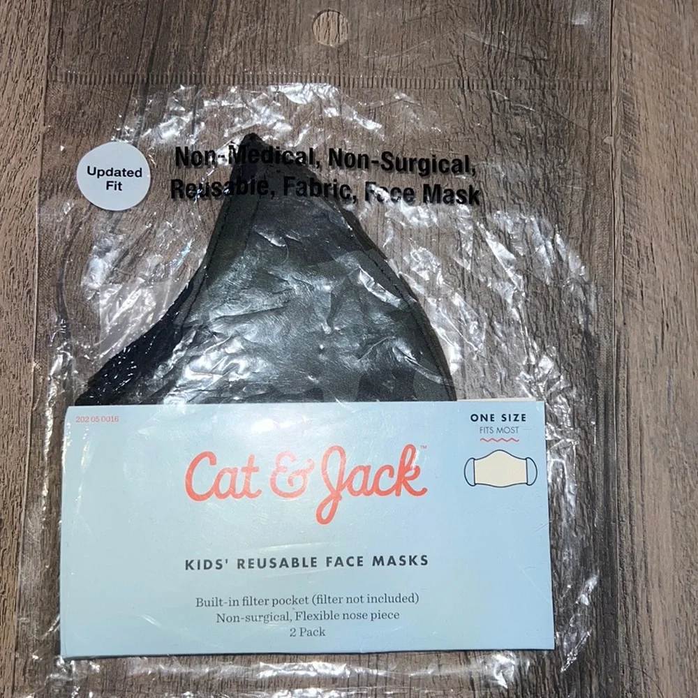 Cat & Jack Kids Reusable Face Mask, Camo & Army Green New